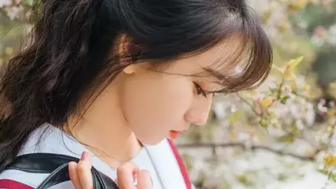 医生吃菌子中毒